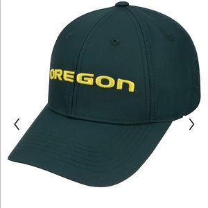 Oregon Ducks Green Adjustable Hat